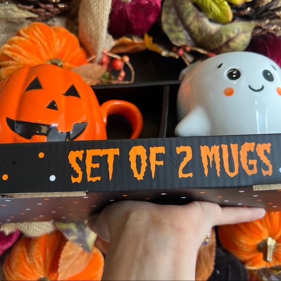 ✨NEW🎃LANG set of two Halloween mugs of ghost and Jack o lantern👻 - Picture 7 of 10